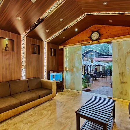 La Vie Woods- Couples/Families Only-2